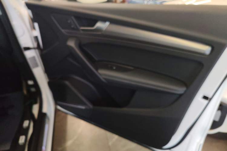 Used Audi Q5L 2022 Updated 45T Luxury Dynamic Version Right Front Door Interior