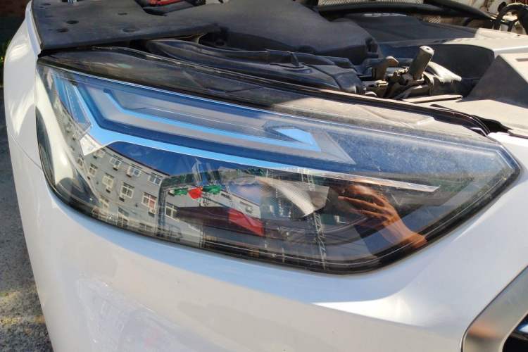 Used Audi Q5L 2022 40T Luxury Elegant Model Right Front Headlight