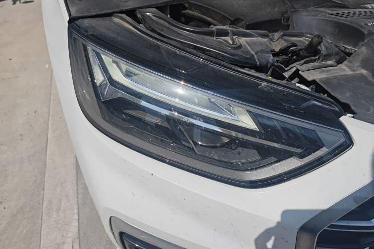 Used Audi Q5L 2022 Updated 45T Luxury Dynamic Version Right Front Headlight