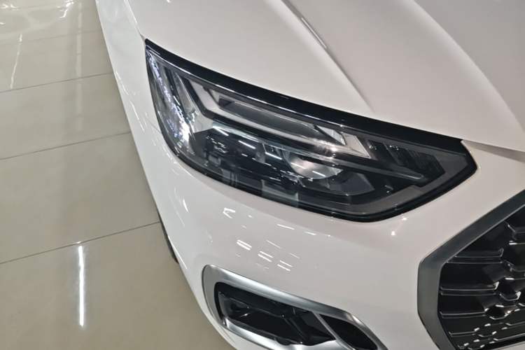 Used Audi Q5L 2022 40T Luxury Dynamic Model Right Front Headlight