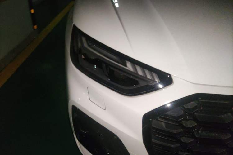 Used Audi Q5L 2022 Updated 45T Prestige Dynamic Edition Right Front Headlight