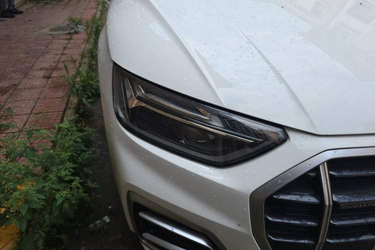 Used Audi Q5L 2022 40T Luxury Elegant Model Right Front Headlight