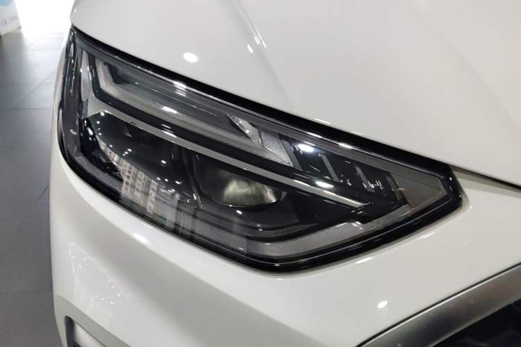 Used Audi Q5L 2022 40T Luxury Dynamic Model Right Front Headlight