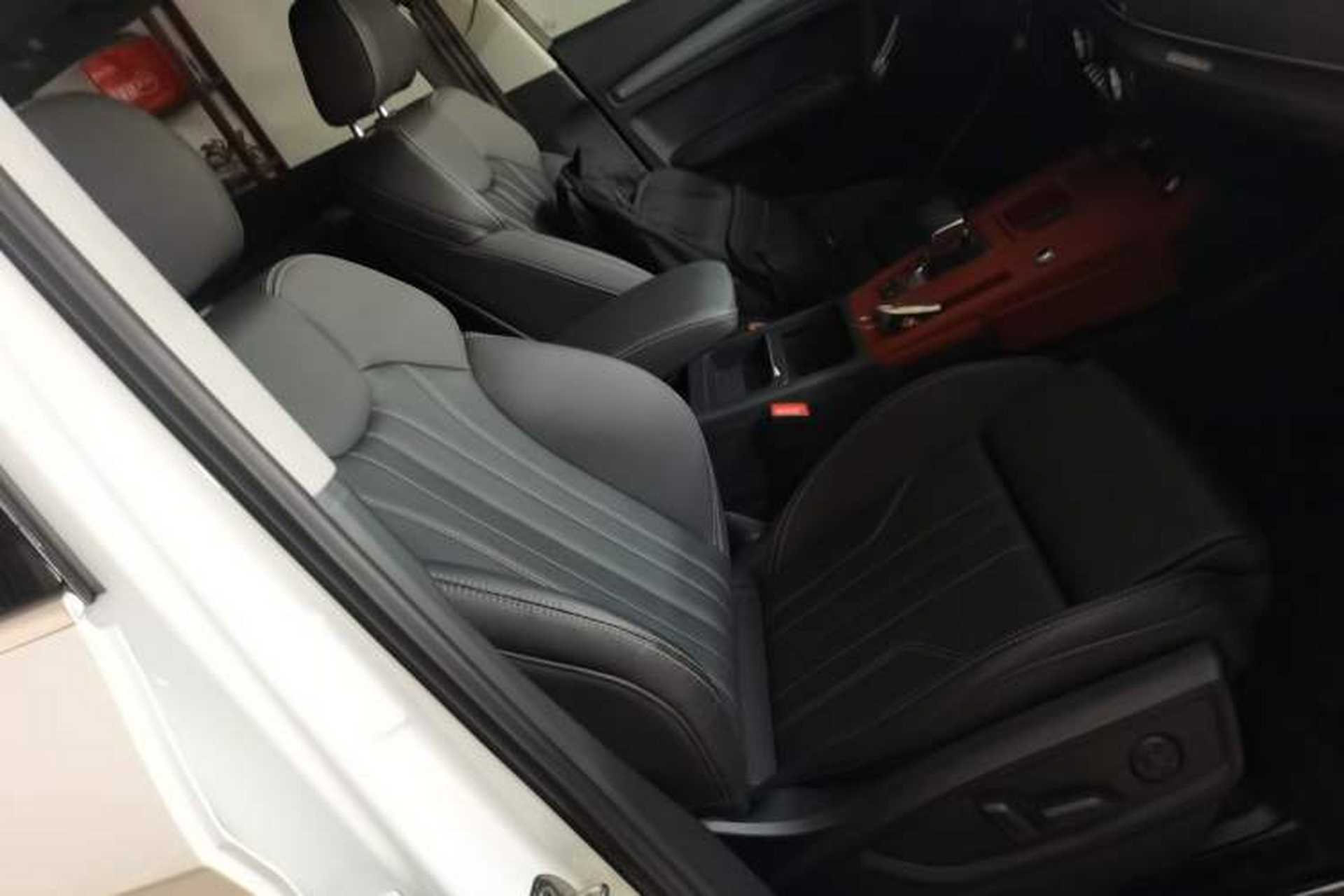 Used Audi Q5L 2022 40T Fashionable and Dynamic Model Right Front Seat
