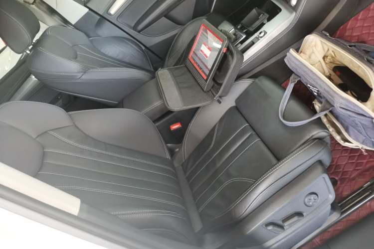 Used Audi Q5L 2022 40T Fashionable and Dynamic Model Right Front Seat