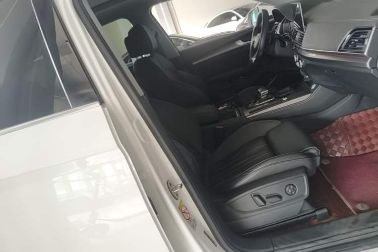 Used Audi Q5L 2022 Updated 40T Luxury Dynamic Edition Right Front Seat