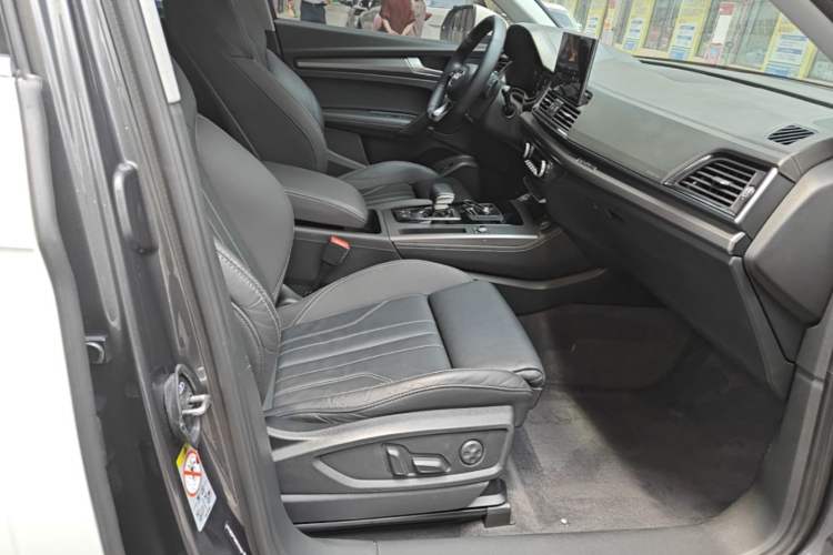 Used Audi Q5L 2022 Updated 40T Luxury Dynamic Edition Right Front Seat