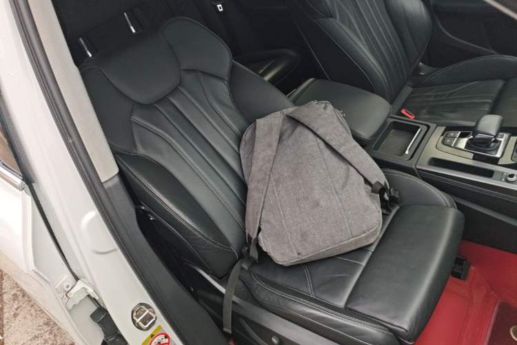 Used Audi Q5L 2022 40T Luxury Dynamic Model Right Front Seat