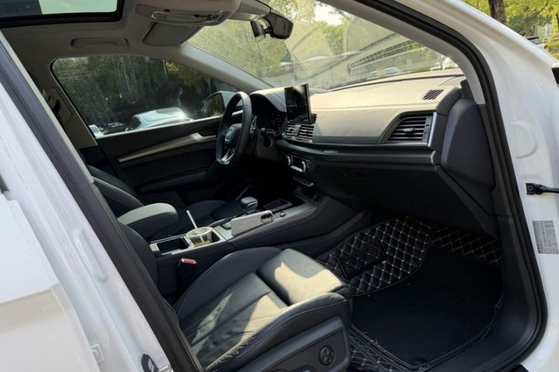 Used Audi Q5L 2022 40T Luxury Dynamic Model Right Front Seat
