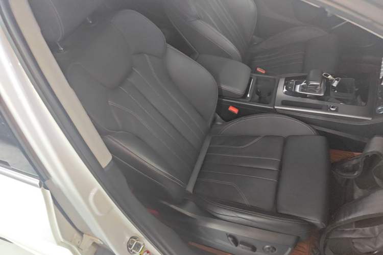 Used Audi Q5L 2022 Updated 40T Luxury Dynamic Edition Right Front Seat