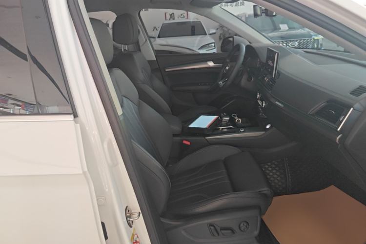 Used Audi Q5L 2022 Updated 40T Luxury Dynamic Edition Right Front Seat