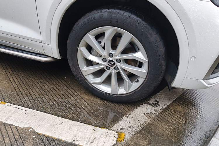 Used Audi Q5L 2022 40T Luxury Dynamic Model Right Front Wheel Hub