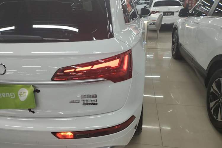 Used Audi Q5L 2022 40T Luxury Dynamic Model Right Rear Taillight