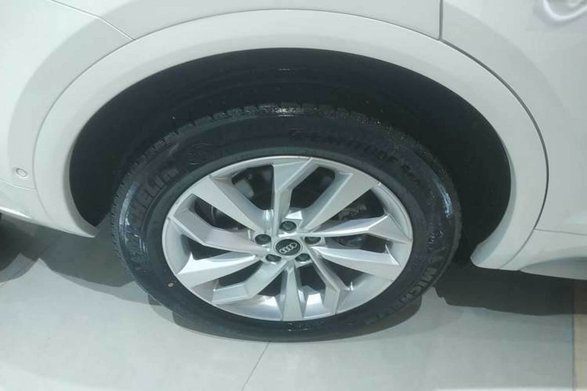 Used Audi Q5L 2022 Updated 40T Luxury Dynamic Edition Right Rear Wheel Hub