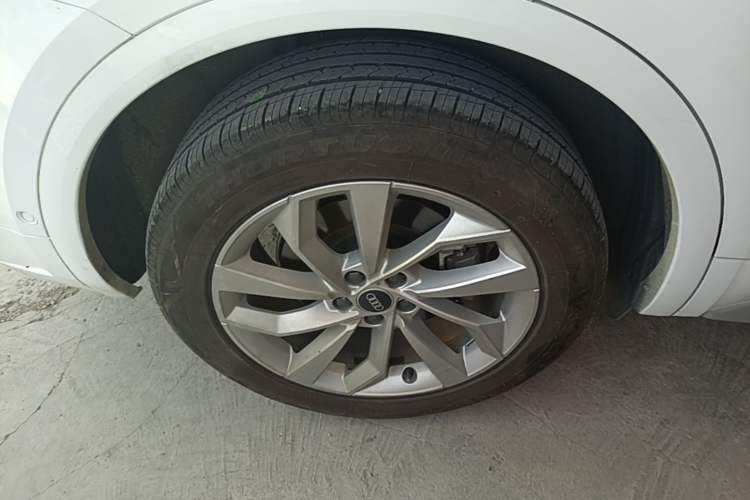 Used Audi Q5L 2022 40T Luxury Dynamic Model Right Rear Wheel Hub