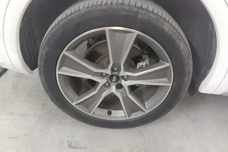 Used Audi Q5L 2022 45T Luxury Dynamic Model Right Rear Wheel Hub