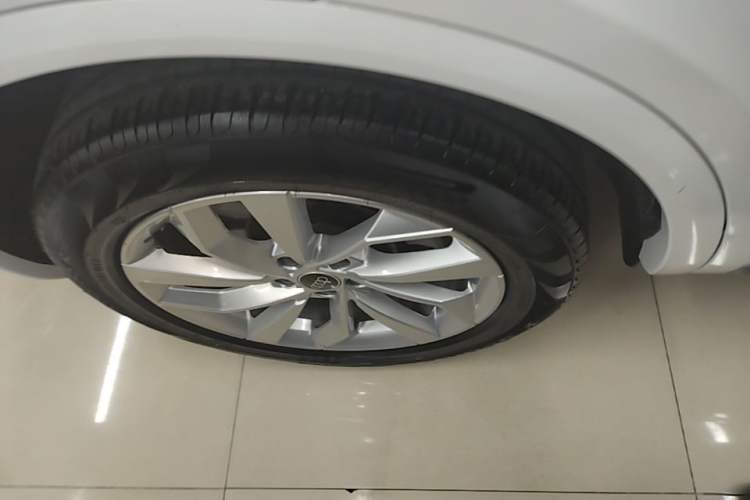Used Audi Q5L 2022 40T Luxury Dynamic Model Right Rear Wheel Hub