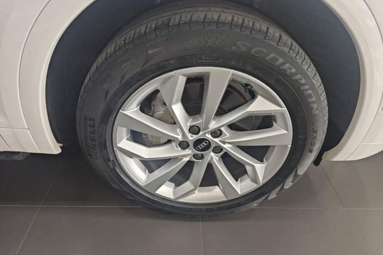 Used Audi Q5L 2022 40T Luxury Dynamic Model Right Rear Wheel Hub