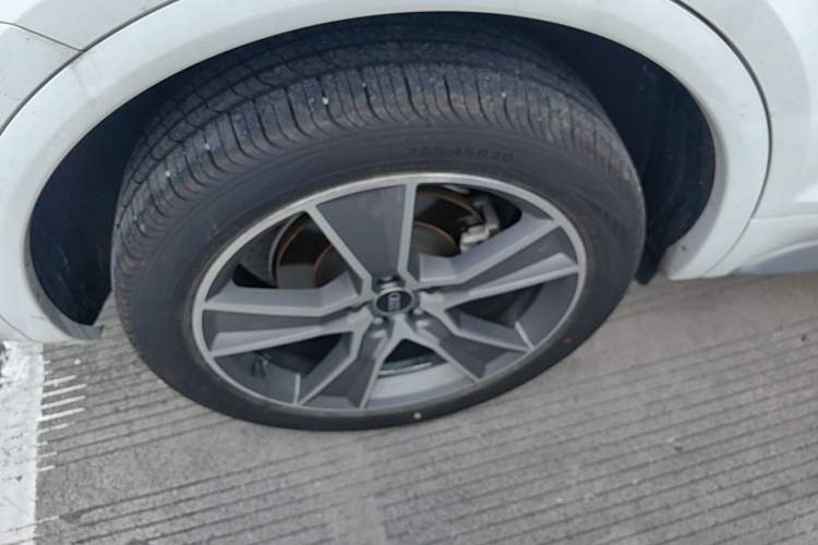 Used Audi Q5L 2022 45T Luxury Dynamic Model Right Rear Wheel Hub