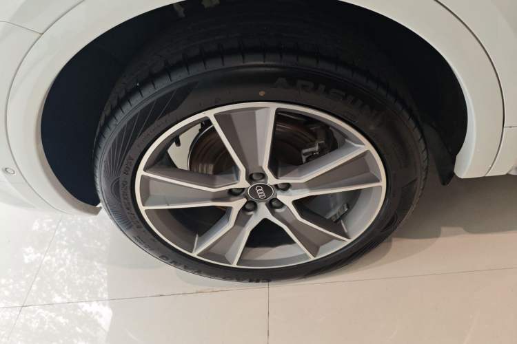 Used Audi Q5L 2022 45T Luxury Dynamic Model Right Rear Wheel Hub