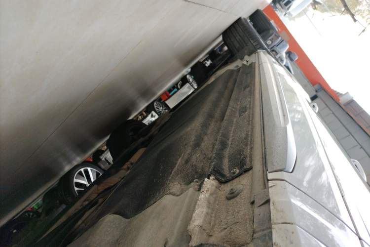 Used Audi Q5L 2022 40T Fashionable and Dynamic Model Right Side Sill