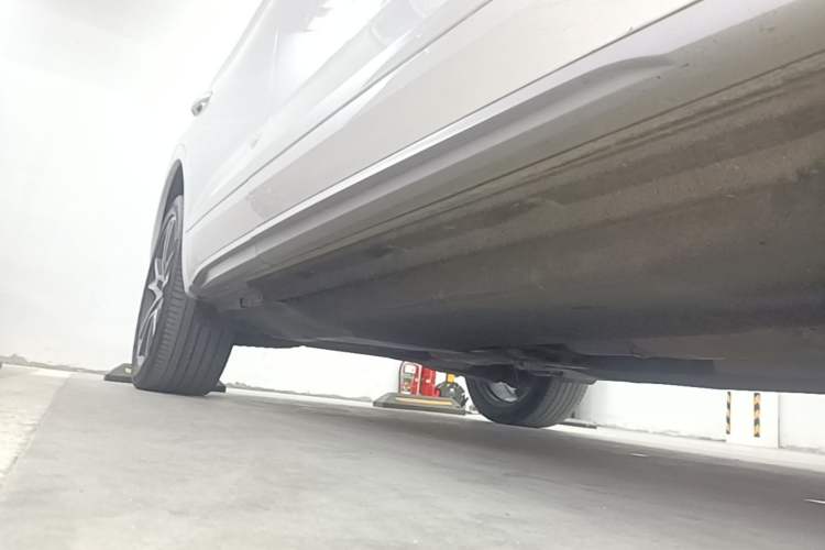 Used Audi Q5L 2022 45T Luxury Dynamic Model Right Side Sill