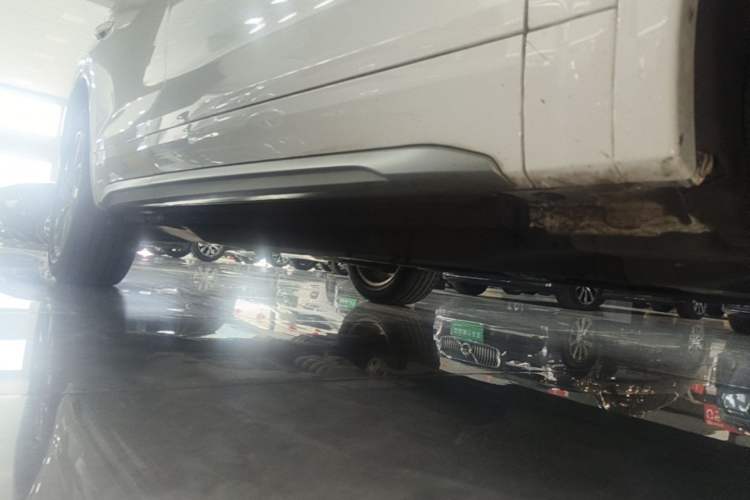 Used Audi Q5L 2022 40T Luxury Dynamic Model Right Side Sill