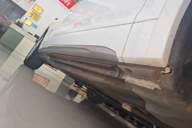 Used Audi Q5L 2022 Updated 40T Luxury Dynamic Edition Right Side Sill