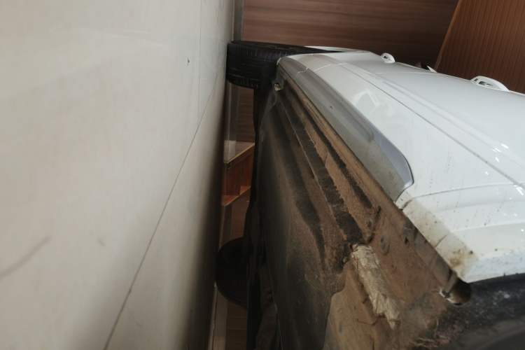 Used Audi Q5L 2022 40T Fashionable and Dynamic Model Right Side Sill