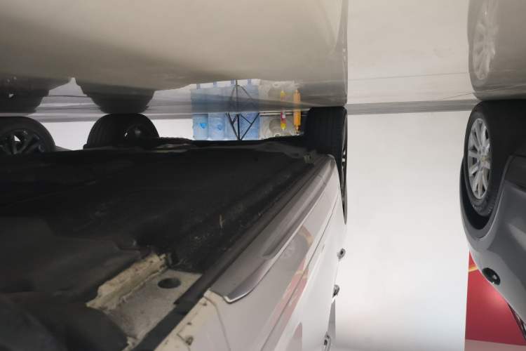 Used Audi Q5L 2022 Updated 40T Luxury Dynamic Edition Right Side Sill