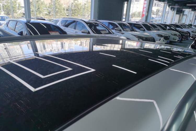 Used Audi Q5L 2022 40T Fashionable and Dynamic Model Roof