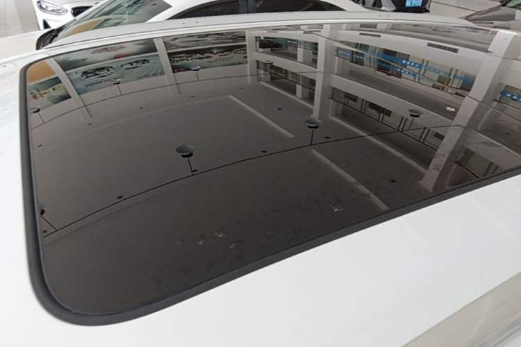Used Audi Q5L 2022 40T Fashionable and Elegant Model Roof