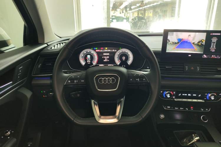 Used Audi Q5L 2022 40T Luxury Dynamic Model Steering Wheel