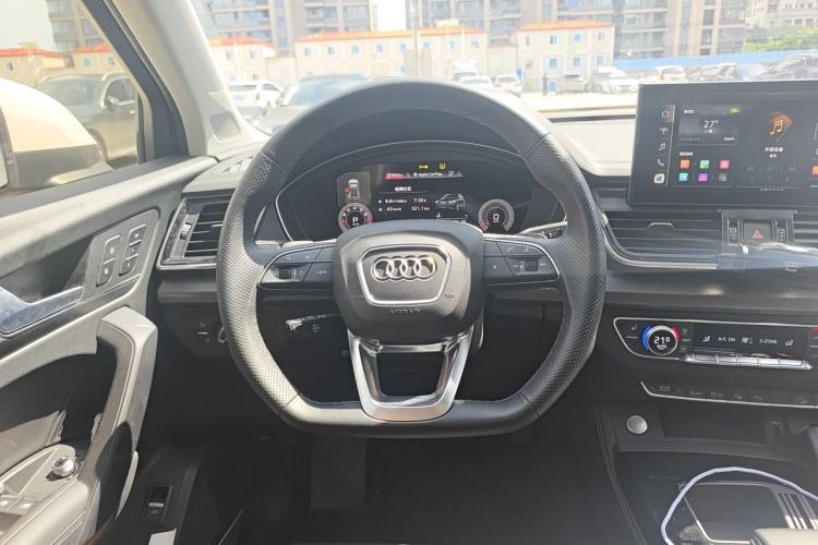 Used Audi Q5L 2022 Updated 45T Luxury Dynamic Version Steering Wheel