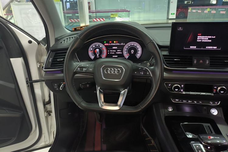 Used Audi Q5L 2022 40T Luxury Dynamic Model Steering Wheel