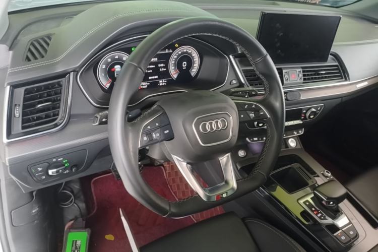 Used Audi Q5L 2022 Updated 40T Luxury Dynamic Edition Steering Wheel
