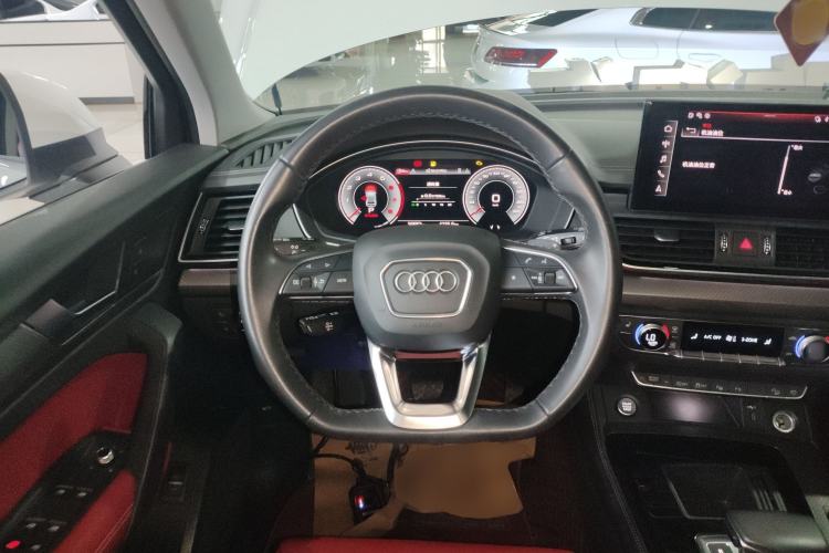 Used Audi Q5L 2022 Updated 40T Luxury Dynamic Edition Steering Wheel