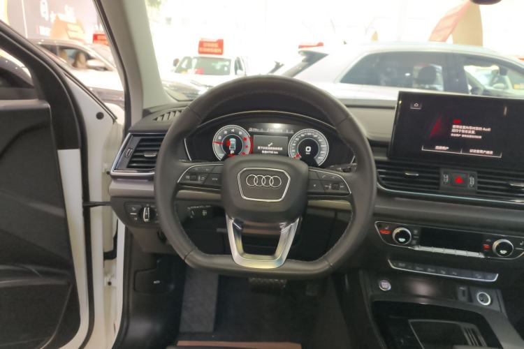Used Audi Q5L 2022 Updated 40T Luxury Dynamic Edition Steering Wheel