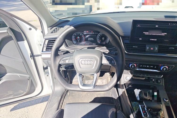 Used Audi Q5L 2022 Updated 40T Luxury Dynamic Edition Steering Wheel