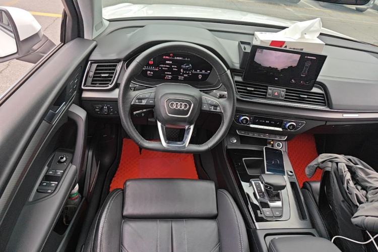 Used Audi Q5L 2022 Updated Version 45T Luxury Prestige Edition Steering Wheel
