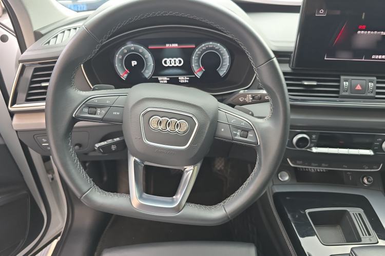 Used Audi Q5L 2022 40T RS Package Performance Model Steering Wheel