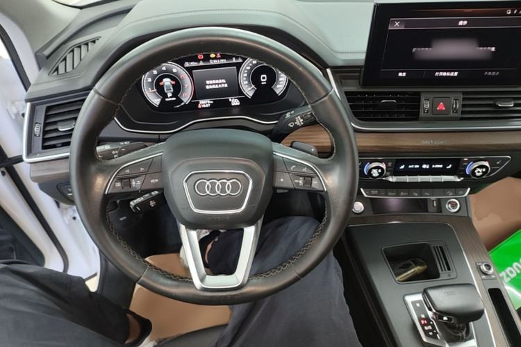 Used Audi Q5L 2022 Updated Version 40T Luxury Elegant Edition Steering Wheel