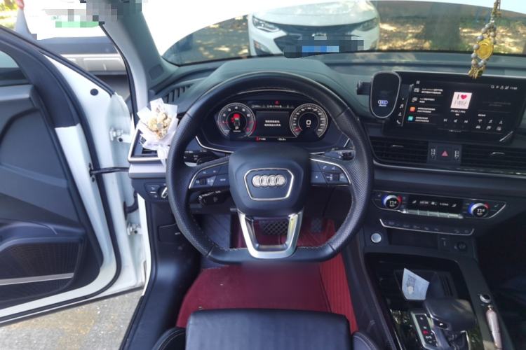 Used Audi Q5L 2022 45T Luxury Dynamic Model Steering Wheel