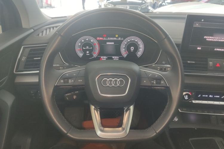 Used Audi Q5L 2022 Updated 40T Luxury Dynamic Edition Steering Wheel