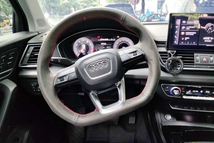 Used Audi Q5L 2022 45T Luxury Dynamic Model Steering Wheel