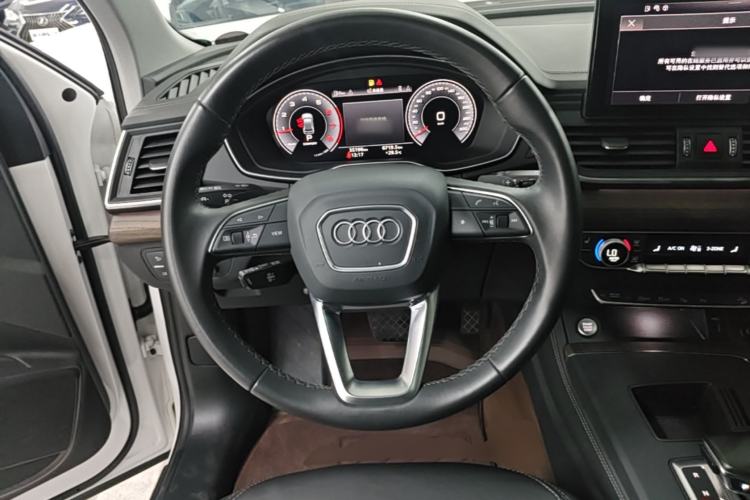 Used Audi Q5L 2022 Updated Version 40T Luxury Elegant Edition Steering Wheel