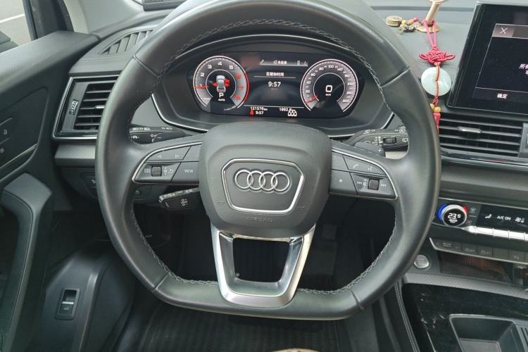 Used Audi Q5L 2022 40T Fashionable and Dynamic Model Steering Wheel