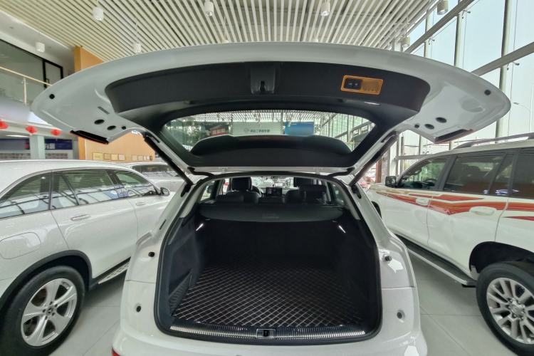Used Audi Q5L 2022 Updated 40T Luxury Dynamic Edition Trunk