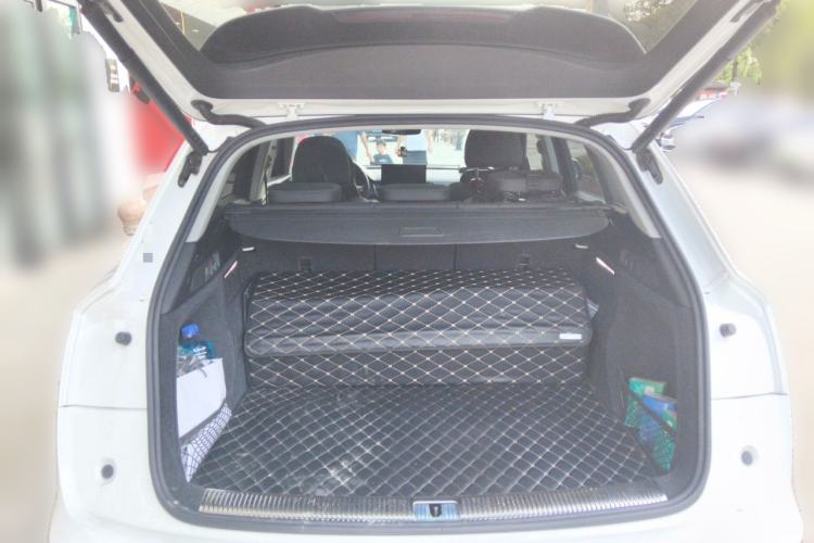 Used Audi Q5L 2022 40T Luxury Dynamic Model Trunk