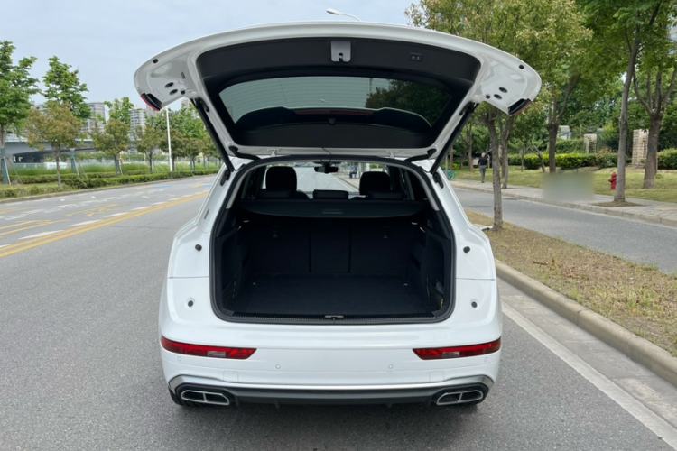 Used Audi Q5L 2022 Updated 45T Luxury Dynamic Version Trunk